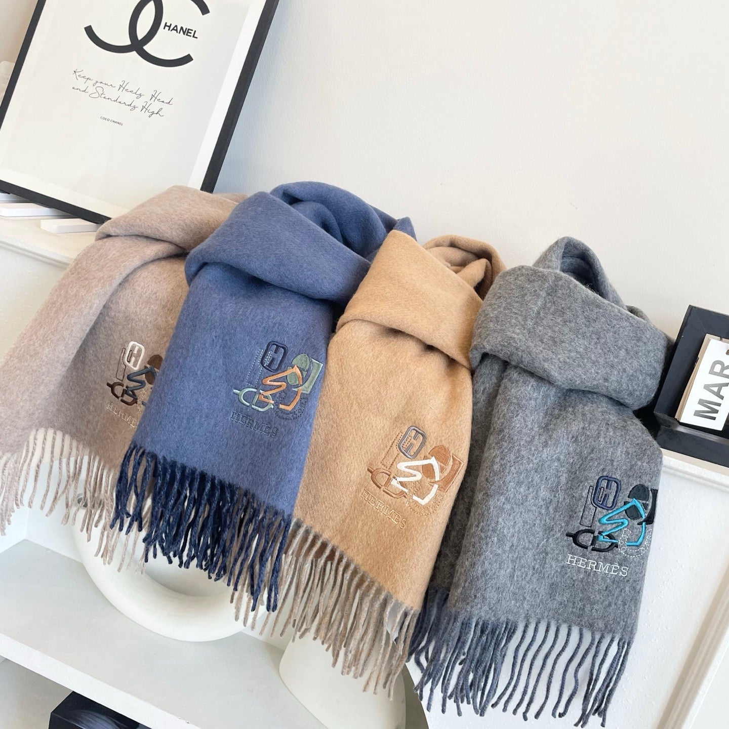 HM 25 Double- Sided Small H Puzzle Scarf 180cm Cashmere Marble Blue Navy Blue 825643