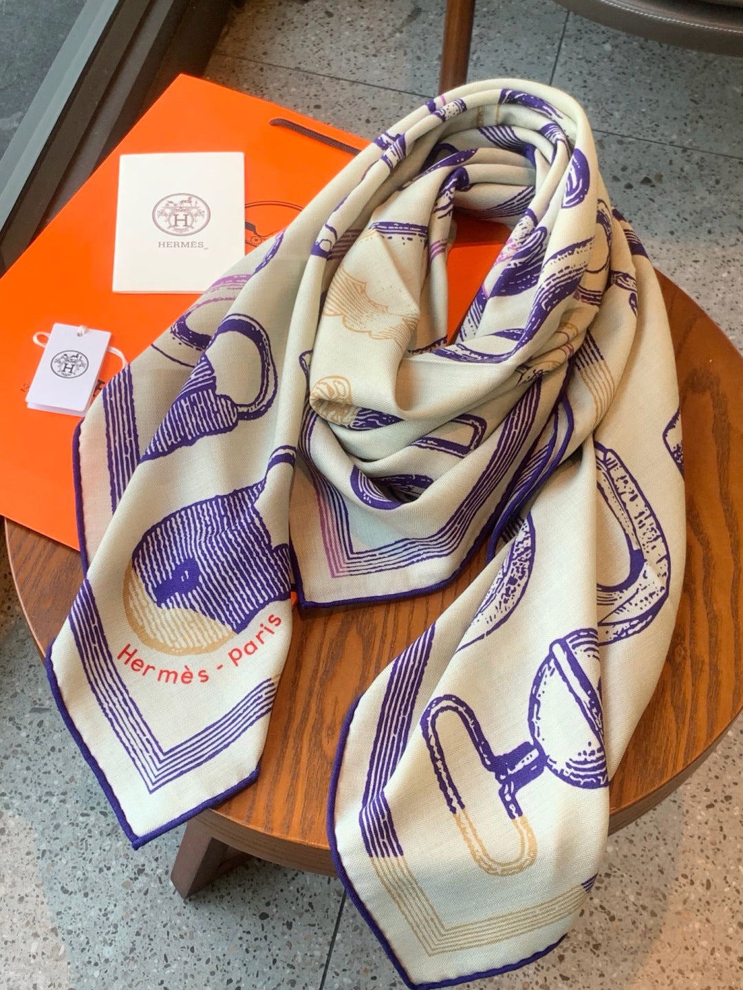 HM 26s Printed Square Scarf 135 In Cashmere And Silk 307238