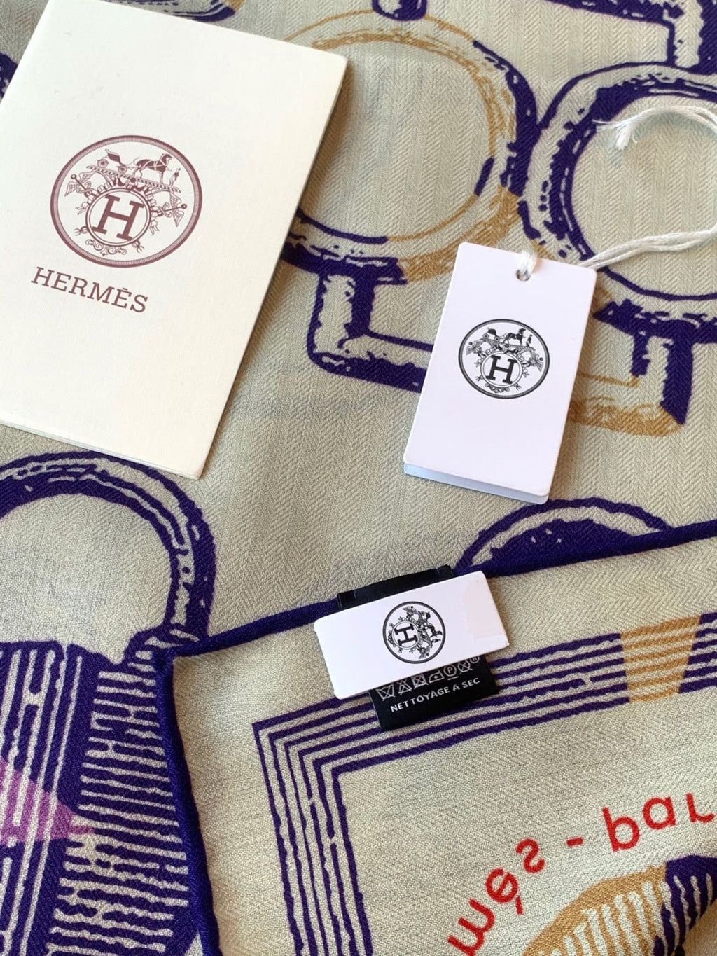 HM 26s Printed Square Scarf 135 In Cashmere And Silk 307238
