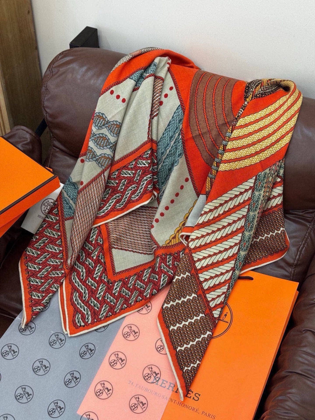 HM 26s Scarf 140 In Cashmere And Silk 309321