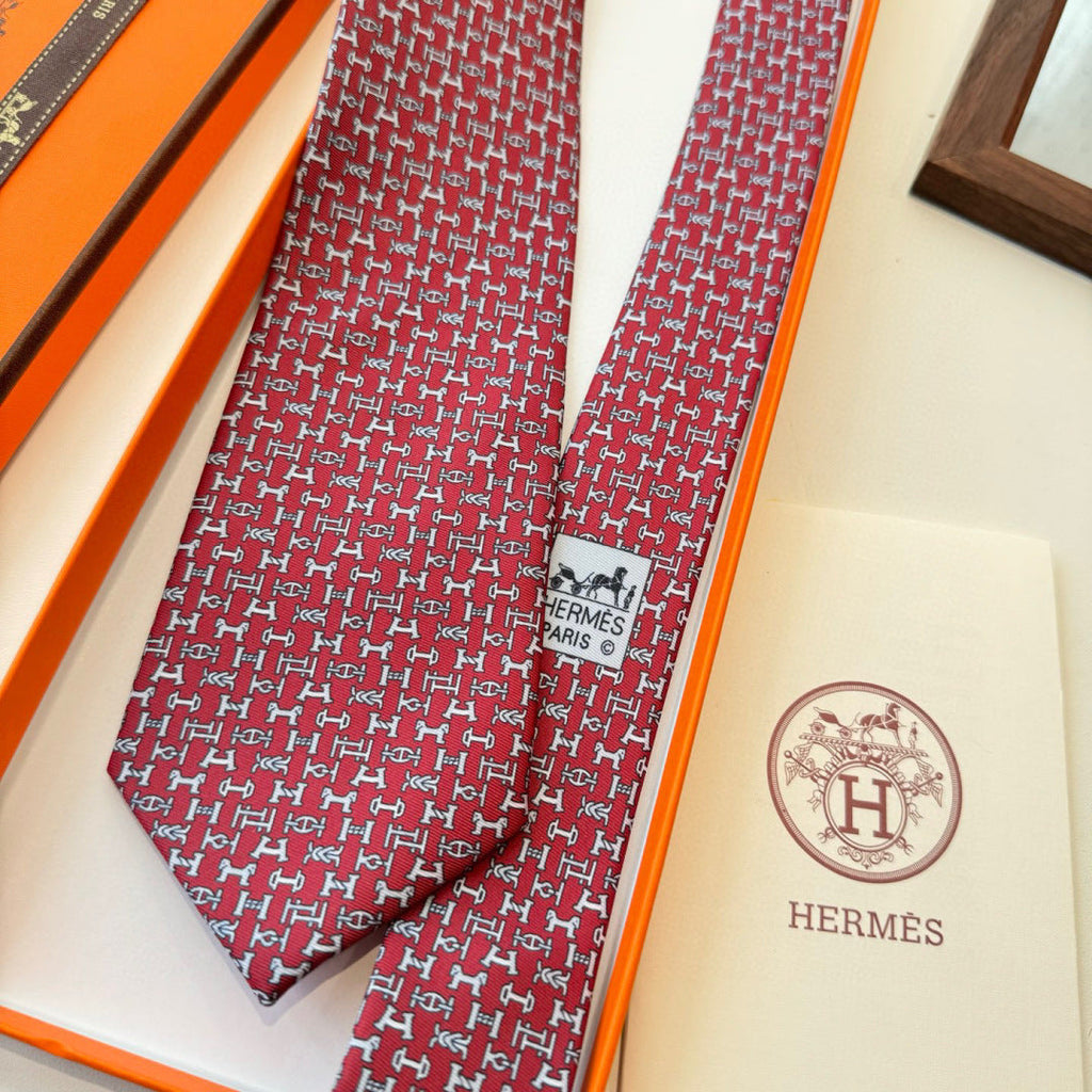 HM Boucles En Vrac Tie Burgundy Twill Silk 210011