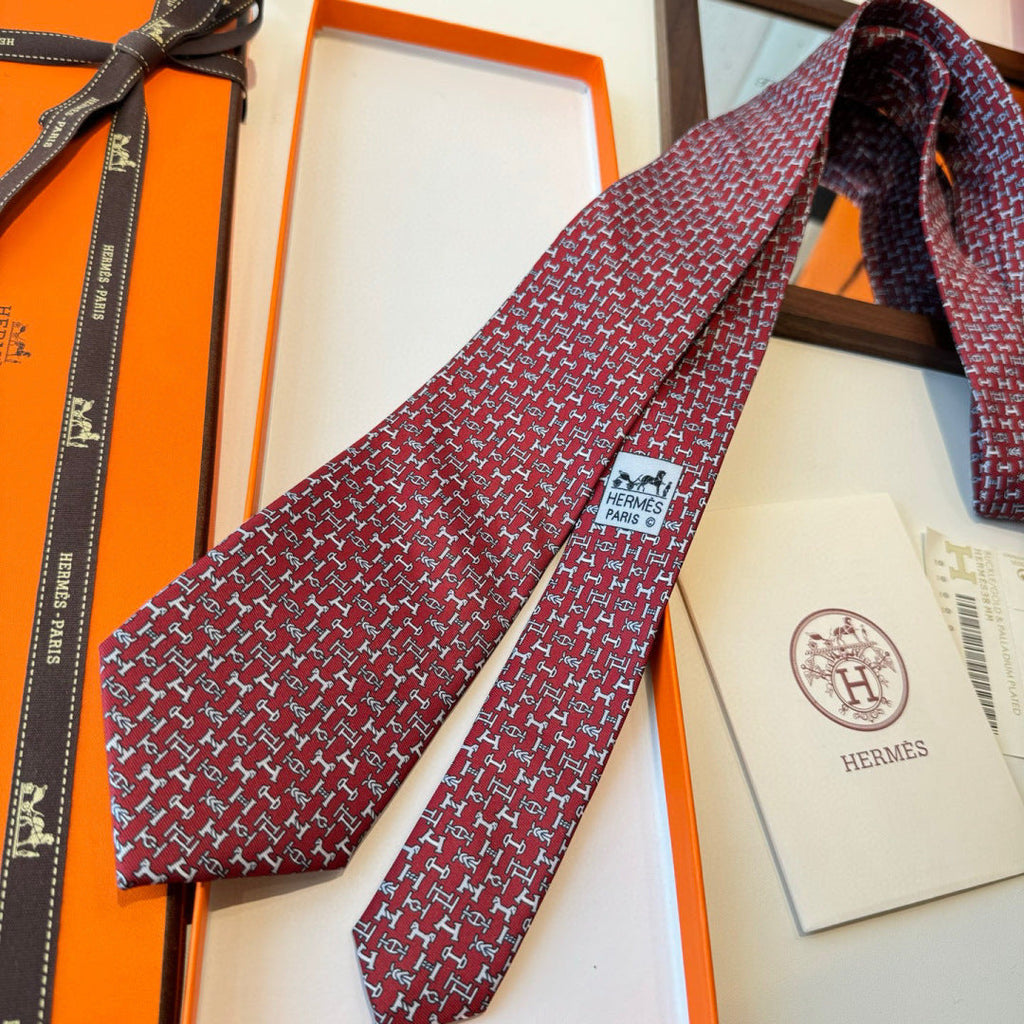 HM Boucles En Vrac Tie Burgundy Twill Silk 210011