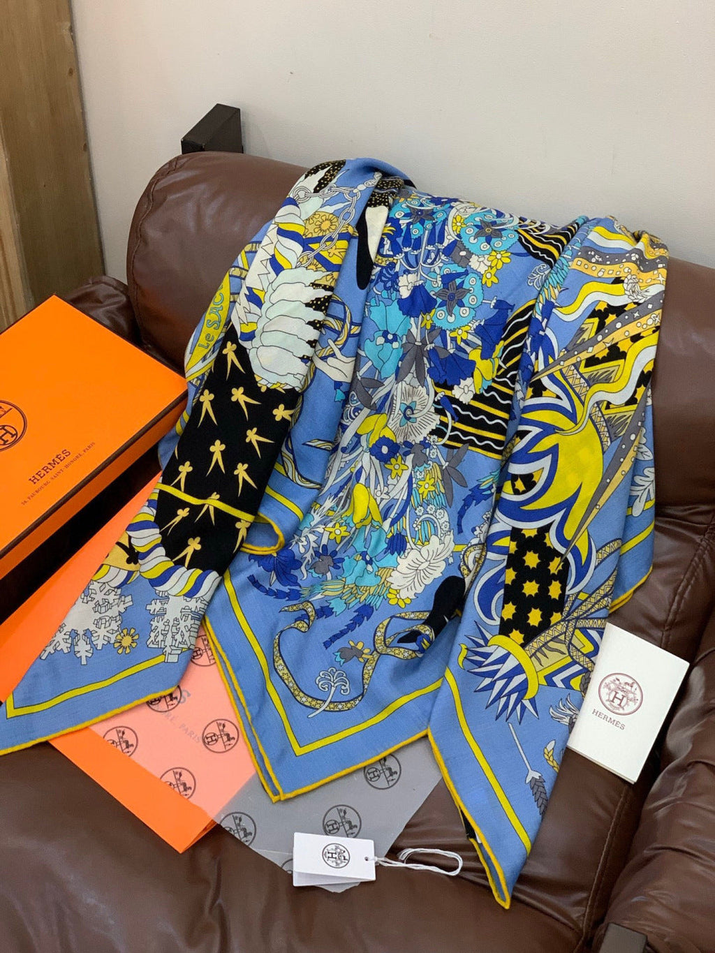 HM 25s The King Scarf 140cm Black Blue Cashmere 973053