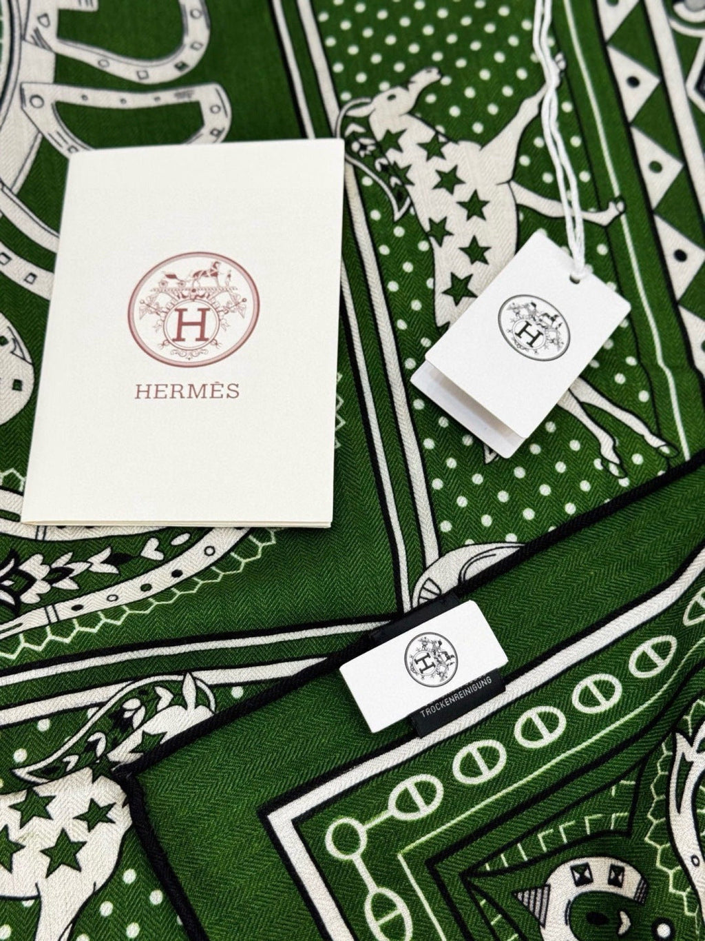 HM 25s Reversible Scarf 140cm Green Cashmere 976273