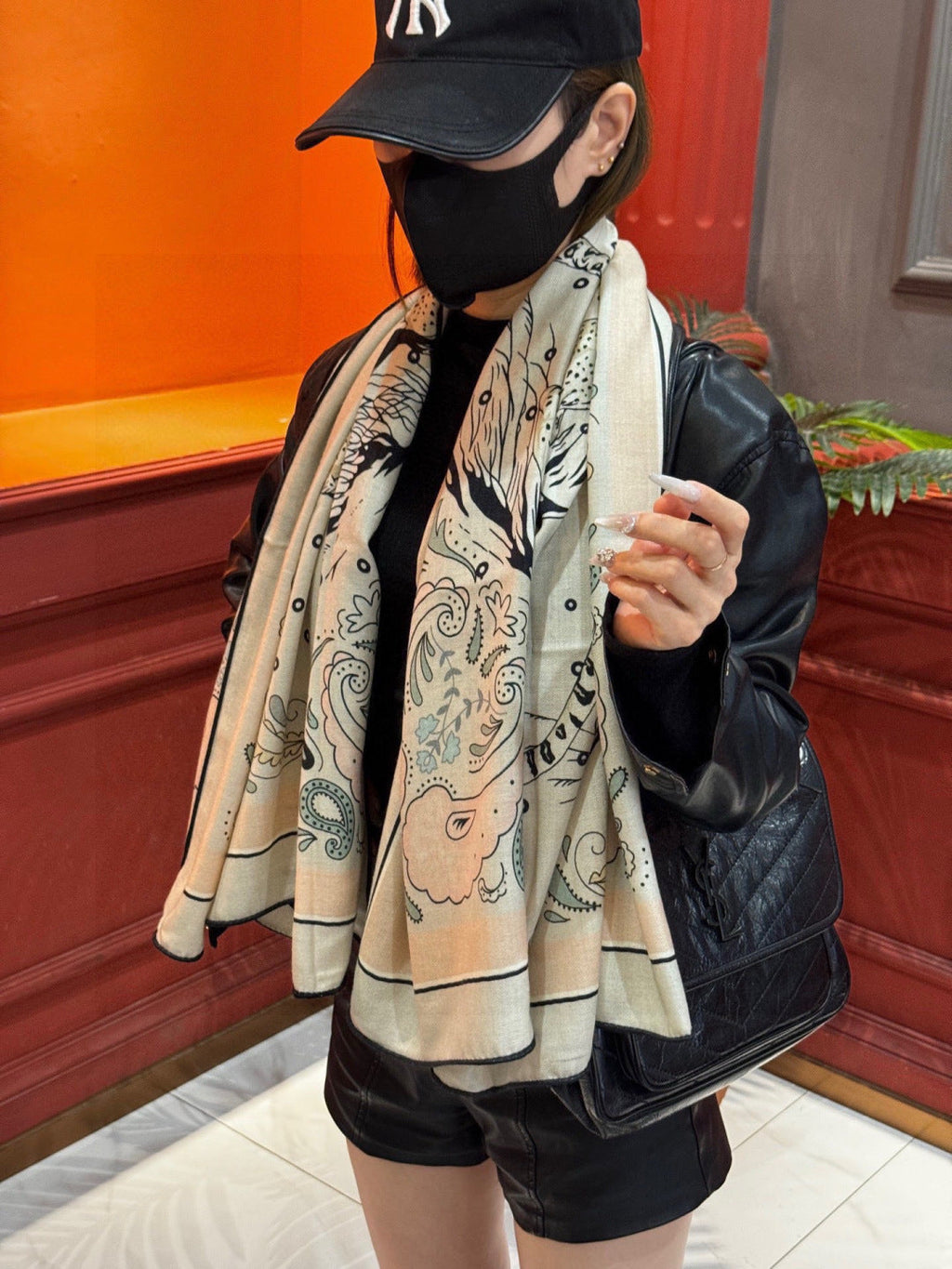 HM 25s Jungle Love Scarf 140cm Beige Black Cashmere 976289