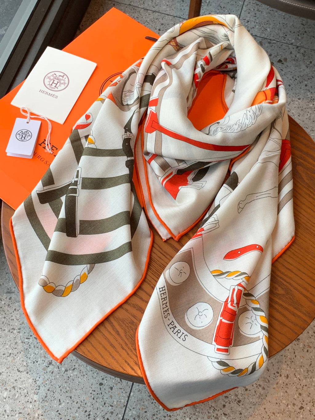 HM 26s Double-sided Scarf 140cm Blanc Silk Cashmere 153156