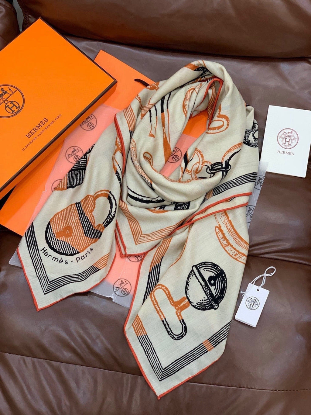 HM 26s Scarf 140 In Cashmere And Silk 303159