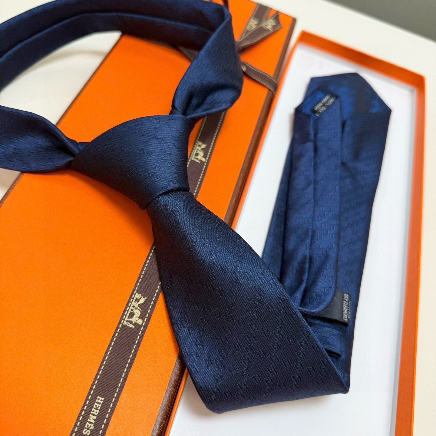 HM Jacquard Tie Dark Blue Twill Silk 212089
