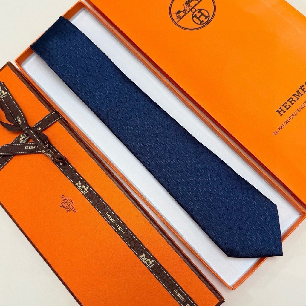 HM Jacquard Tie Dark Blue Twill Silk 212089