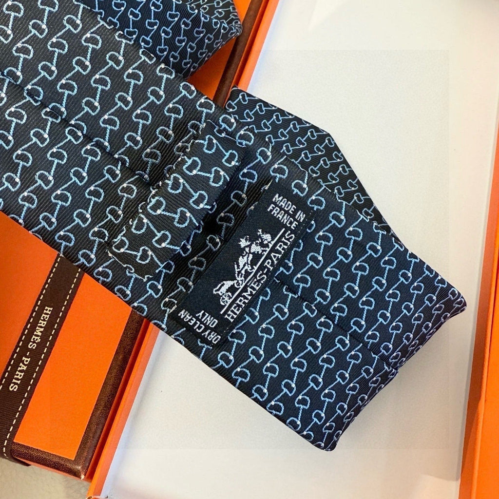 HM Mors a Olives Tie Black Twill Silk 212098