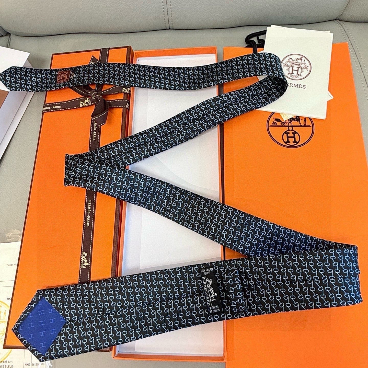 HM Mors a Olives Tie Black Twill Silk 212098