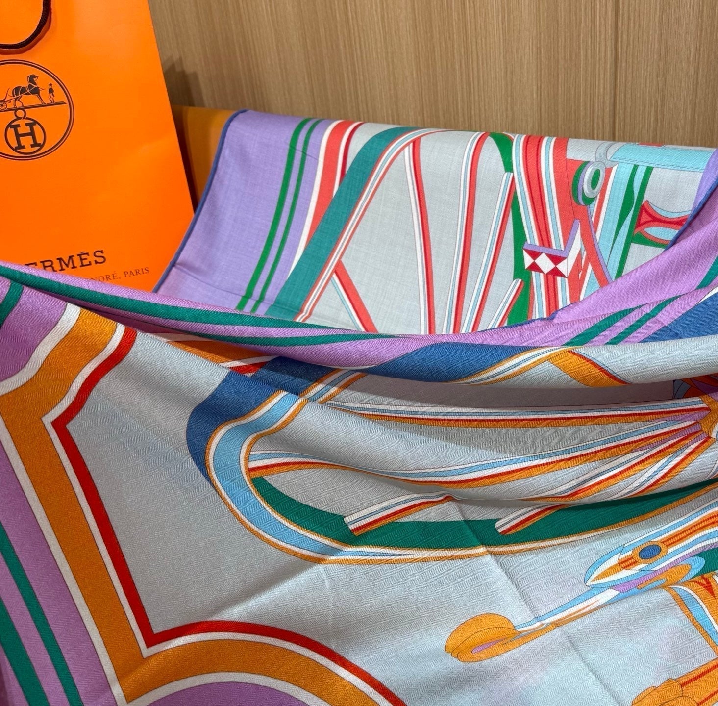 HM Les Roues de Phaeton Scarf 140x140cm Purple Yellow Silk Cashmere 269484