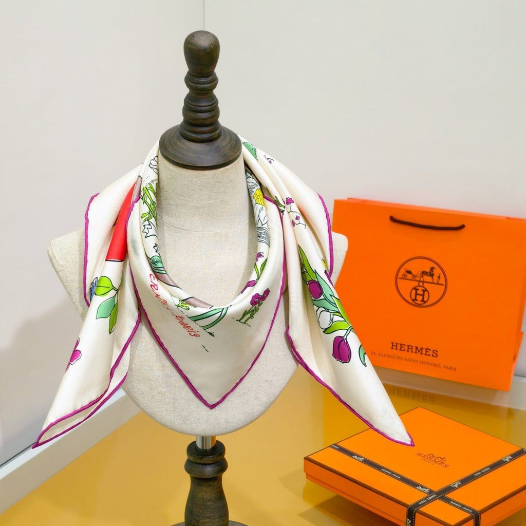 HM Le Pommier Sellier Scarf 90x90cm White Purple Silk Twill 223456