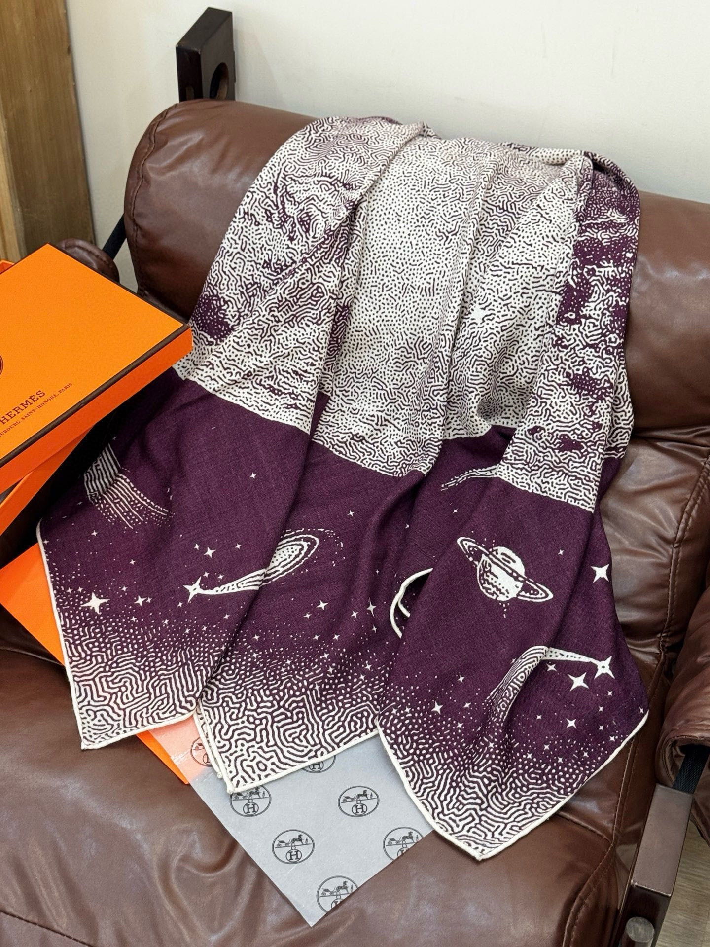 HM Clair de Lune 140 CM Purple Cashmere and Silk 293249