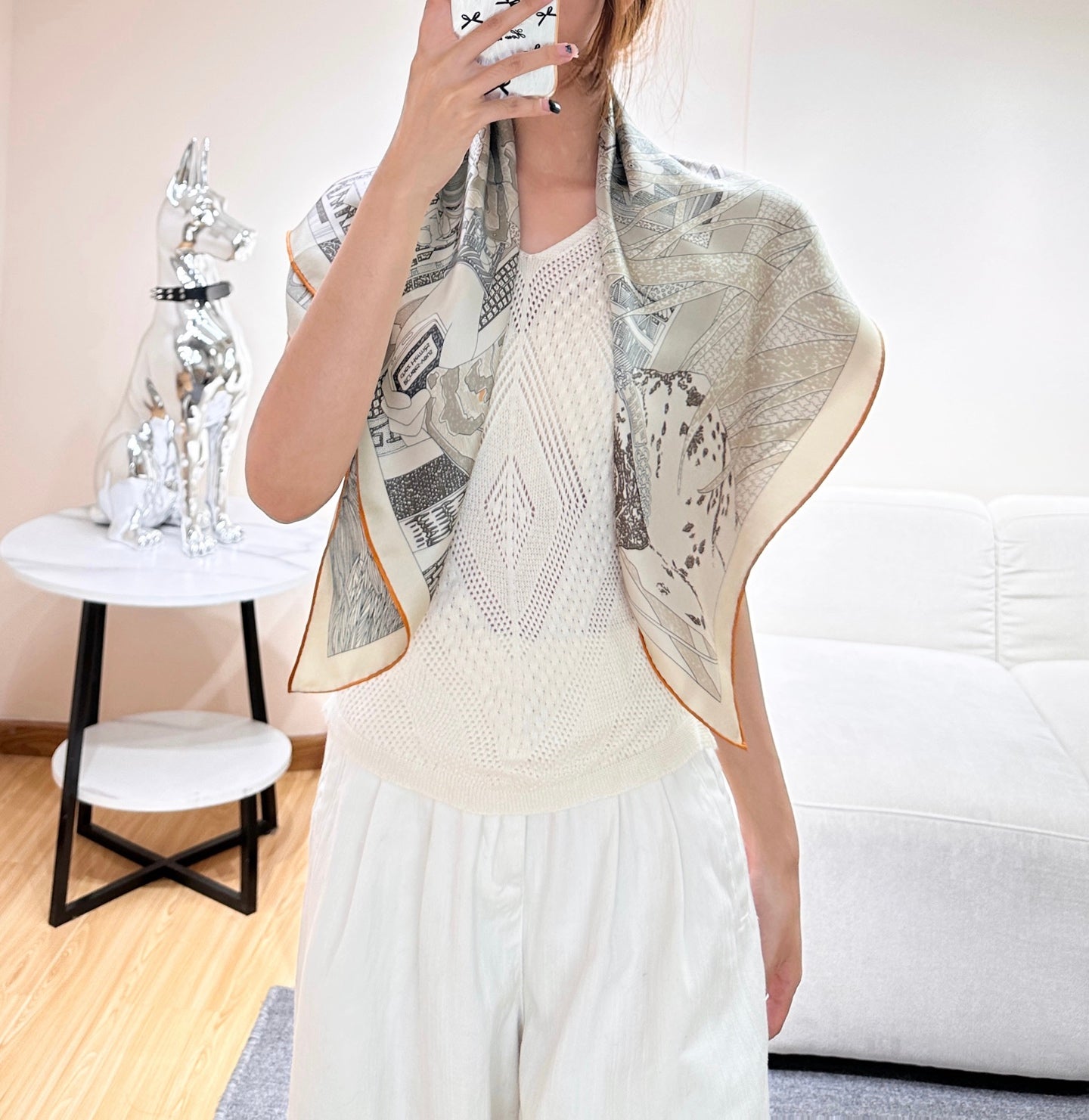 HM 26s Printed Square Scarf 88 In Silk 309441