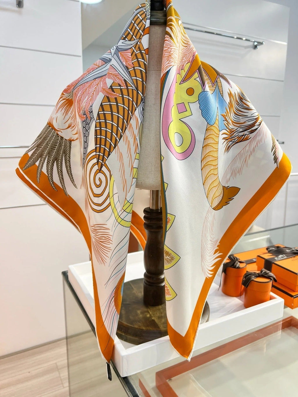 HM 26s 90 Double-sided Scarf White Orange Colorful Mulberry Silk 157529