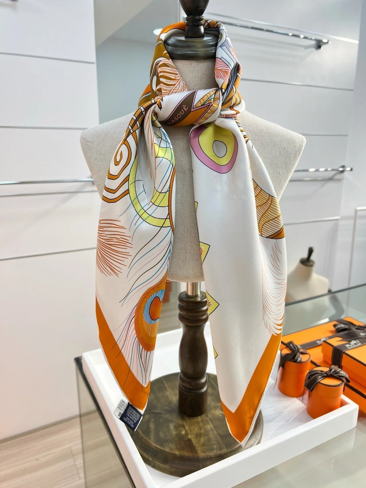 HM 26s 90 Double-sided Scarf White Orange Colorful Mulberry Silk 157529