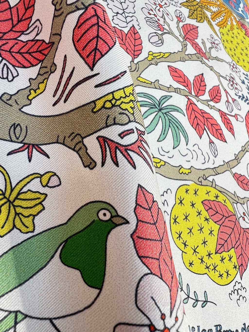 HM 26s Double-sided Scarf 90 Pink Yellow Colorful Mulberry Silk 152369
